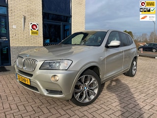 BMW X3 XDrive20i Upgrade Edition-NAV-NL AUTO- LEER