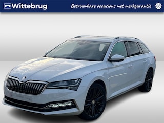 Skoda Superb Combi 1.4 TSI 218pk iV Laurin & Klement DSG / Panorama dak / Leder / LED Matrix / Navigatie Pro / LM 19 inch / Wegkl trekhaak