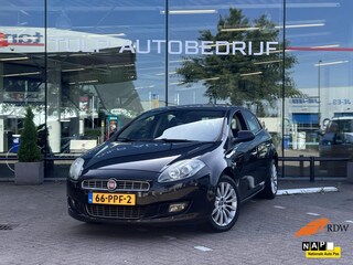 Fiat Bravo 1.4 MultiAir Business Clima Cruise All season banden NAP