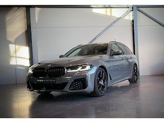BMW 5-serie Touring 530e High Executive M-Sport, ACC, Leer, Interieurverlichting