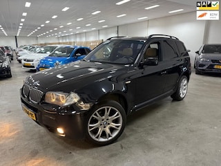 BMW X3 3.0si / AUTO STOTERT BIJ WARME MOTOR BETER