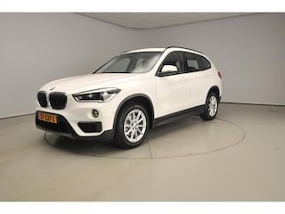 BMW X1 sDrive18i Executive Automaat | Camera | Panoramadak | HUD