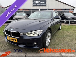 BMW 320i Executive AUTOMAAT/NAVIGATIE/18''LMV