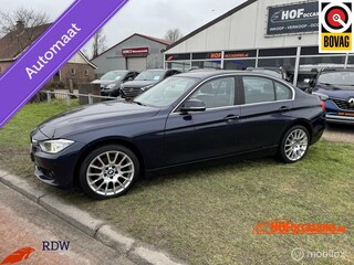 BMW 320i Executive AUTOMAAT/NAVIGATIE/18''LMV