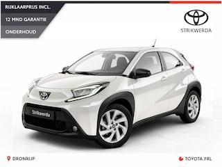 Toyota Aygo 1.0 VVT-i MT First | Stoelverwarming | Climate Control | Camera | Led | ACC | Licht- regensensor