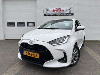 Toyota Yaris 1.5 VVT-i Dynamic|Keyless|Stoelverwarming|Stuur verwarming