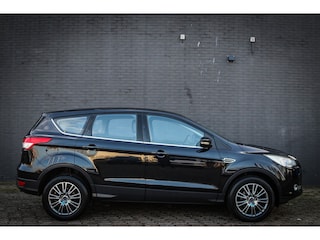 Ford Kuga 1.6 Titanium Net binnen - Nu al te bezichtigen