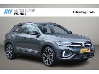 Volkswagen T-Roc 1.5 TSI 150pk DSG R-Line Edition Black Edition | Black Style | App Connect | Panoramadak | Camera | Keyless | Elektrische Achterklep | Matrix LED | Winter Pakket