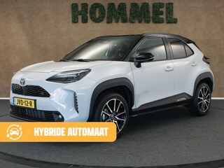 Toyota Yaris Cross 1.5 Hybrid 130 GR Sport - ELEKTRISCHE ACHTERKLEP - CAMERA - PARKEERSENSOREN VOOR/ ACHTER - PARKEERASSISTENT - HEAD UP DISPLAY -  DODEHOEK DETECTIE - VOORSTOELEN VERWARMD - STUUR VERWARMD - VOORRUIT VERWARMD - KEYLESS ENTRY/ START - SPORTSTOELEN