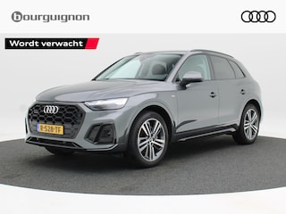 Audi Q5 55 TFSi e 368 Pk Automaat S-Line |  Zwart Optiek | CarPlay | Camera | Stoelverwarming | Elektrische Achterklep | 20 Inch | 64.901 Km!!