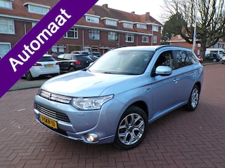 Mitsubishi Outlander 2.0 PHEV Instyle+ SCHUIFKANTELDAK 4WD CAMERA CRUISECONT.....