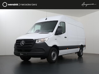 Mercedes-Benz Sprinter 314 L2 H2 PRO | 56 kWh | 100% elektrisch | Parkeerpakket met achteruitrijcamera | 2000kg Trekhaak | 115Kw/u DC Snelladen | Smartphone integratie pakket | Carplay | Camera | Comfort bestuurdersstoel |