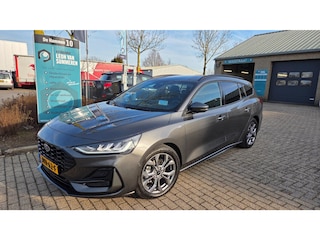 Ford Focus Wagon 1.0 EcoBoost Hybrid ST Line X l Automaat l BTW Auto l Winterpack l Dodehoek Detectie l Trekhaak l Key Entry l Acc