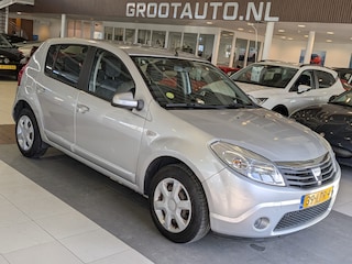 Dacia Sandero 1.6 Lauréate Airco, Stuurbekrachtiging