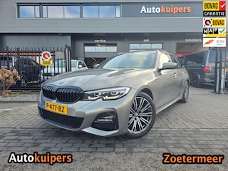 BMW 3-serie Touring 320i Executive Edition | UNIEK! | Individual interieur en individual lakkleur t.w.v. €4.950!