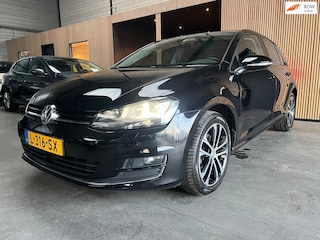 Volkswagen Golf 1.4 TSI Connected Series |Automaat|Camera|ACC|Stoelverw.