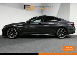 BMW 530i xDrive M Sport / Schuif- kanteldak / Elektr. verstelbare voorstoelen + memory / BMW Laser Light / Stoelkoeling & verwarming / Harman Kardon Surround Sound / Apple Carplay - Android Auto / HUD / Ambienteverlichting / Adaptief Onderstel / 20'' LMV / Dodehoek detectie / Shadow Line / 4-zone clima / Adaptive Cruise Control / Grootlichtassistent