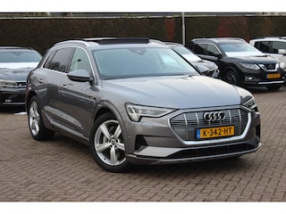 Audi e-Tron 50 quattro Business edition Plus 71 kWh / Panoramadak / Camera / Luchtvering / Intr.voorverwarming / Leder&Alcantara / 20'' / Navigatie / DAB / Stoelverwarming / ACC