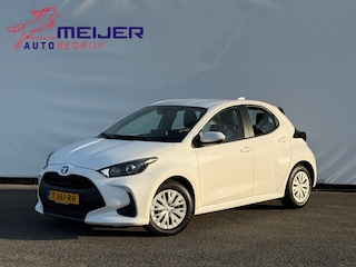 Toyota Yaris 1.5 Hybrid Active LED | AllSeason | Cruise | Clima | Navigatie via CarPlay | Camera | 5 Deurs | Automaat !!
