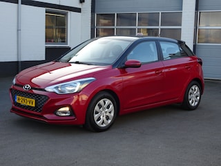 Hyundai i20 1.0 T-GDI Comfort Automatische airco, navigatie, parkeersensoren, achteruitrijcamera, cruise controle, enz. Geen import.