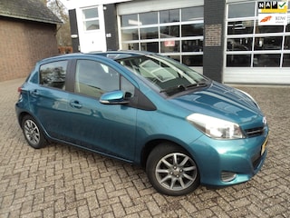 Toyota Yaris 1.0 VVT-i Aspiration Camera Trekhaak