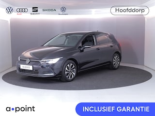 Volkswagen Golf 1.0 eTSI Life Active 110 pk Automaat (DSG) | Navigatie | Parkeersensoren (Park assist) | Achteruitrijcamera | Stoelverwarming | Autom. airco (3 zones) |