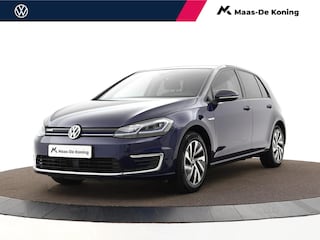 Volkswagen Golf 136pk · Camera · Warmtepomp · Apple/Android Car Play · Navigatie · Dodehoek Detectie · LED Koplampen · 16'' Inch ·