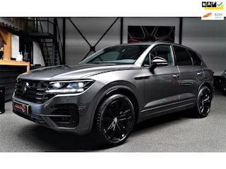 Volkswagen Touareg 3.0 TDI R-Line | 360 cam | Panorama | Massagestoelen | LED | Park assist | Luchtvering | NAP | Stoelventilatie