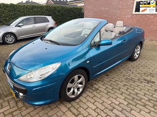 Peugeot 307 CC 1.6-16V Cabrio Airco PDC LMV leer stoelverwarming