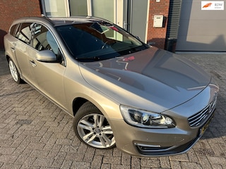 Volvo V60 / Navi / Leder / PDC / Cruise / AUT