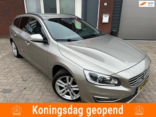 Volvo V60 / Navi / Leder / PDC / Cruise / AUT
