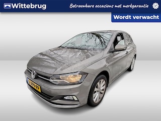 Volkswagen Polo 1.0 TSI Highline / AUTOMAAT/ PARK. SENSOREN/ DIGITAL DASHBOARD/ NAVI/ CLIMA/ 16" LMV