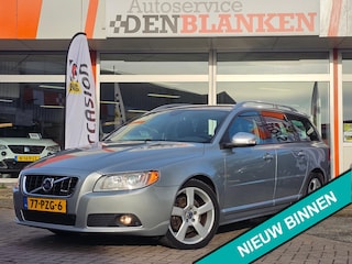Volvo V70 2.0T R-Edition 203pk BJ.2011 Automaat / Navi / Leder / Xenon / Camera / Trekhaak / 18"Lmv !!