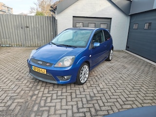 Ford Fiesta 2.0-16V ST,Parking system,Climate control,Lichtmetalen velgen 17 inch