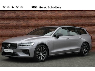 Volvo V60 T6 Plug-in hybrid AWD Plus Dark | Trekhaak | 360 Graden Camera | Verwarmbare Voorstoelen | Adaptieve Cruise Control | Apple Carplay | Lederen Bekleding | Adaptieve Cruise Control