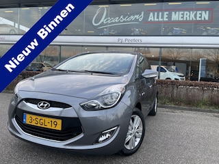 Hyundai ix20 1.4i i-Magine Airco - Achteruitrijcamera - Parkeersensor achter - Navigatiesysteem - Mistlampen voor - Lichtmetalen velgen 16 inch - Extra getint glas achter - Start/stop systeem - Stuur multifunctioneel -
