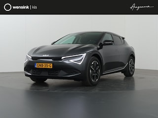 Kia EV6 Light Edition 63 kWh | Trekhaak| Stoel / stuurverwarming | Adaptive cruise controle | Parkeercamera / sensoren voor en achter |