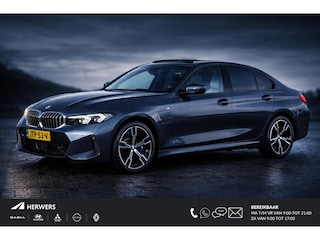BMW 330e M Sport / RIJKLAAR / Fabrieksgarantie tot 11-2027 / EAER 99 km / Harman Kardon / Elektrische Trekhaak / Schuifdak / Akoestisch glas / Adaptieve Cruise / Leder Vernasca / Dealer onderhouden / Apple carplay/Android auto /