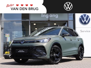 Volkswagen Tiguan 1.5 eTSI 150 pk DSG R-Line Edition | Trekhaak | Panoramadak | Black Style | Navigatie | IQ Light | App Connect | Camera | Stoel + Stuurverwarming | Voorstoelen met Massage | Fabrieksgarantie tot 16-09-2026 |