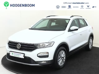 Volkswagen T-Roc 1.0 TSI Style | Trekhaak | Parkeersensoren | Adaptieve cruise control | CarPlay | Navigatie | Airco |