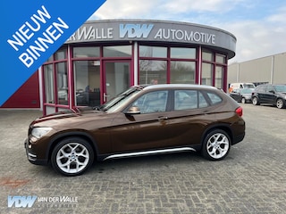 BMW X1 sDrive18d X-Line Pano, Leder, Automaat, NaviPro HD, Cruise Stoelverwarming
