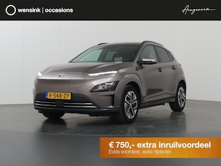 Hyundai Kona EV Fashion 39 kWh | SOH 98% | Adaptieve Cruise Control | LED | Camera | DAB | Keyless Entry/Go | HUD | Warmtepomp | Dodehoek detectie |
