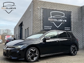 Volkswagen Golf 1.5 eTSI R-Line Edition Pano/Alcantara/Camera