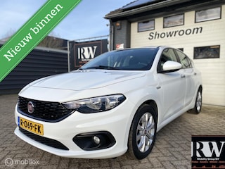 Fiat Tipo 1.4 Lounge CLIMA*STOELVERW*CRUISE*CARPLAY*NAVI*PDC