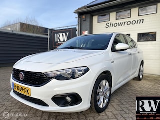 Fiat Tipo 1.4 Lounge CLIMA*STOELVERW*CRUISE*CARPLAY*NAVI*PDC