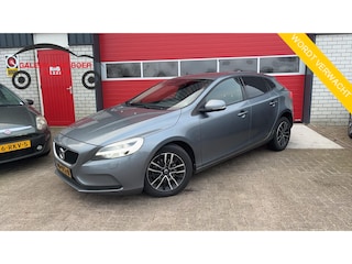 Volvo V40 2.0 D2 Nordic+ TREKHAAK / CARPLAY / FULL LED / CAMERA / STOELVERW / STANDKACHEL / NL-AUTO