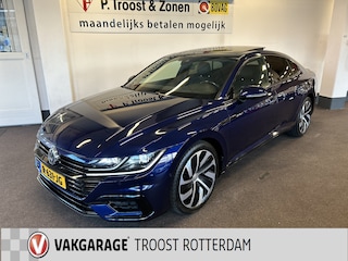 Volkswagen Arteon 2.0 TSI Business 3X R-Line | Panoramadak | Alcantara/Lederen bekleding | Digital dashboard | Adaptieve cruise control | Keyless | Achteruitrijcamera | Stoelverwarming voor+achter | Lane assist | Apple carplay | Elek. kofferklep | Elek. inklapbare spiegels