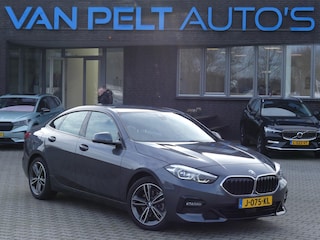 BMW 218iA 140PK High Executive Edition / Carplay / LED