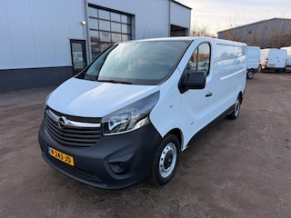 Opel Vivaro 1.6 CDTI 120PK EURO 6 L2H1 Navigatie Cruise Airco ( Renault Trafic )