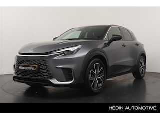 Lexus LBX Emotion 2WD 1.5 Hybrid | Tech Pack | Leder | Navigatie | Camera | Ad. Cruise | Stoel/stuurverw. | Elektr. Klep | Lichtmetalen velgen 18 inch | Bi Tone